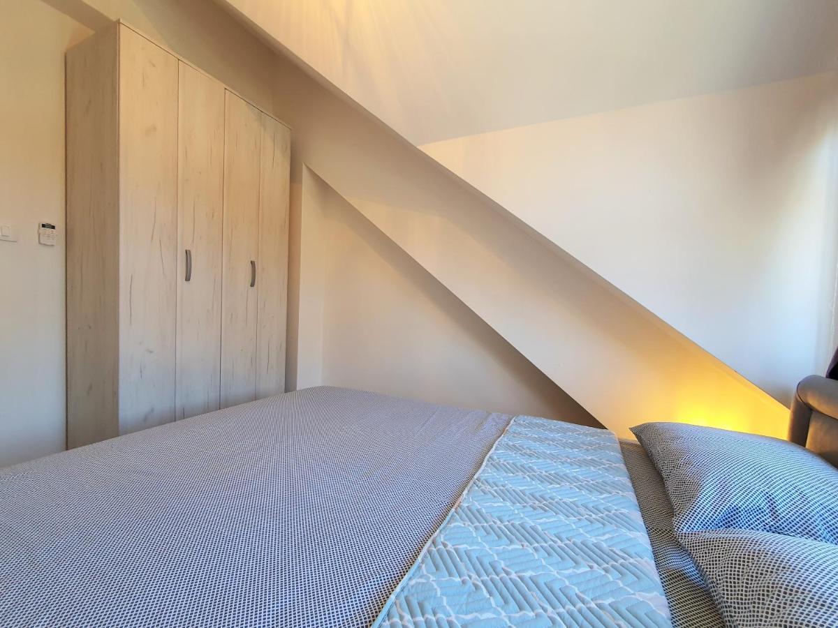Downtown Apartment Cetinje Bagian luar foto