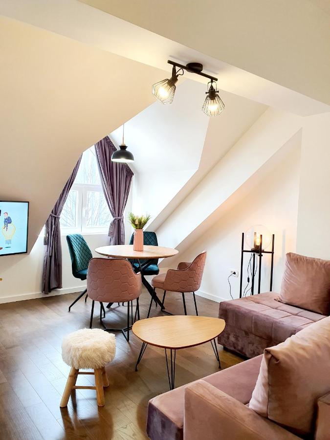 Downtown Apartment Cetinje Bagian luar foto